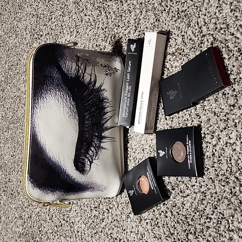 Eye Makeup & Bag
